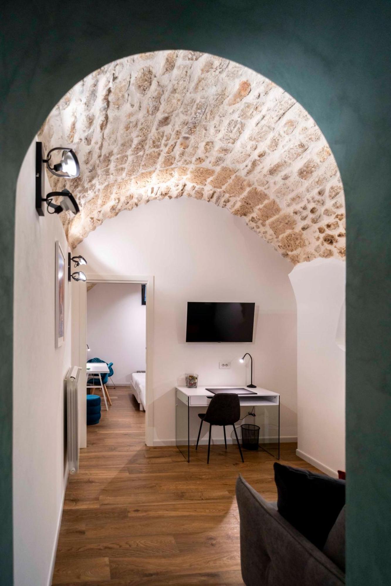 Castel Manfredi Apartments Manfredonia Εξωτερικό φωτογραφία